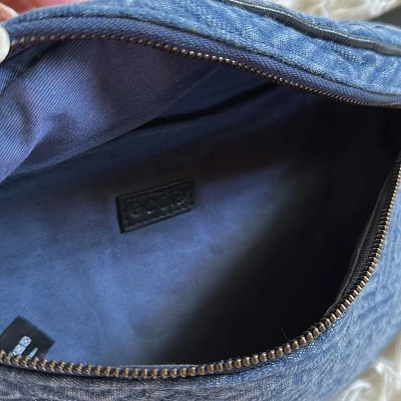 Urban Outfitters Ecote denim cross body fanny pack - Picture 4 of 4
